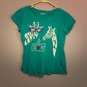 Green short sleeve t-shirt